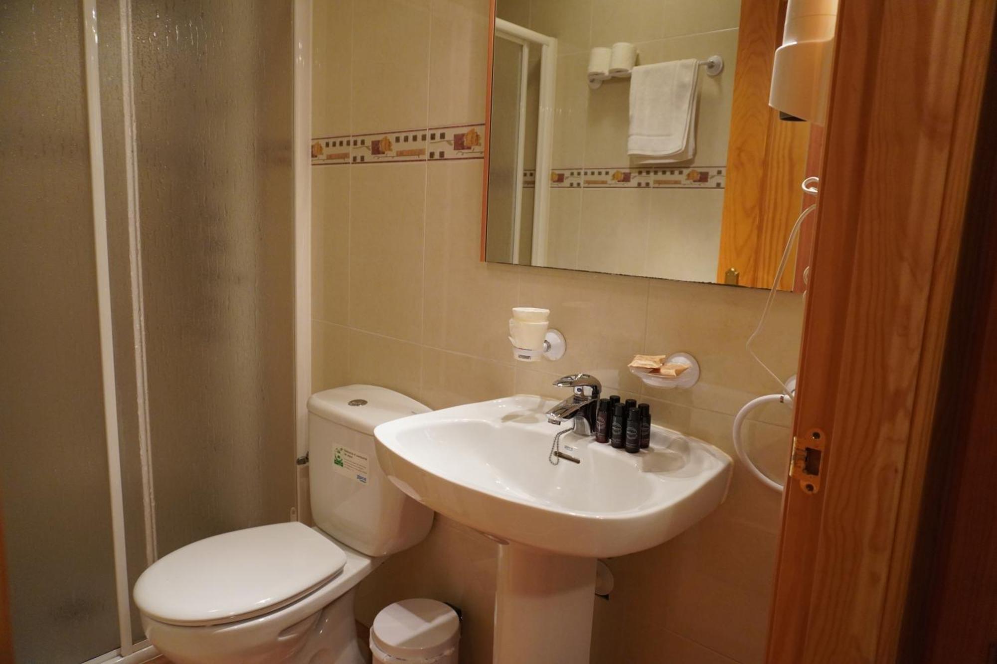 Apartamentos Casa Domenc Арен Экстерьер фото